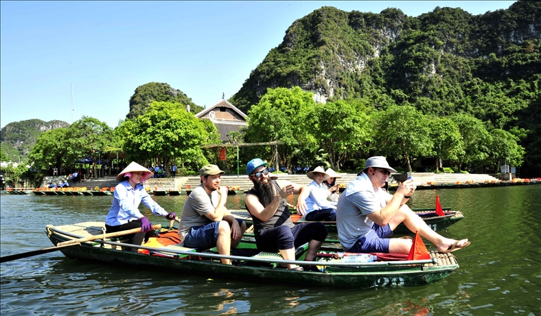 Top 10 địa điểm du lịch Việt Nam hấp dẫn cho người nước ngoài